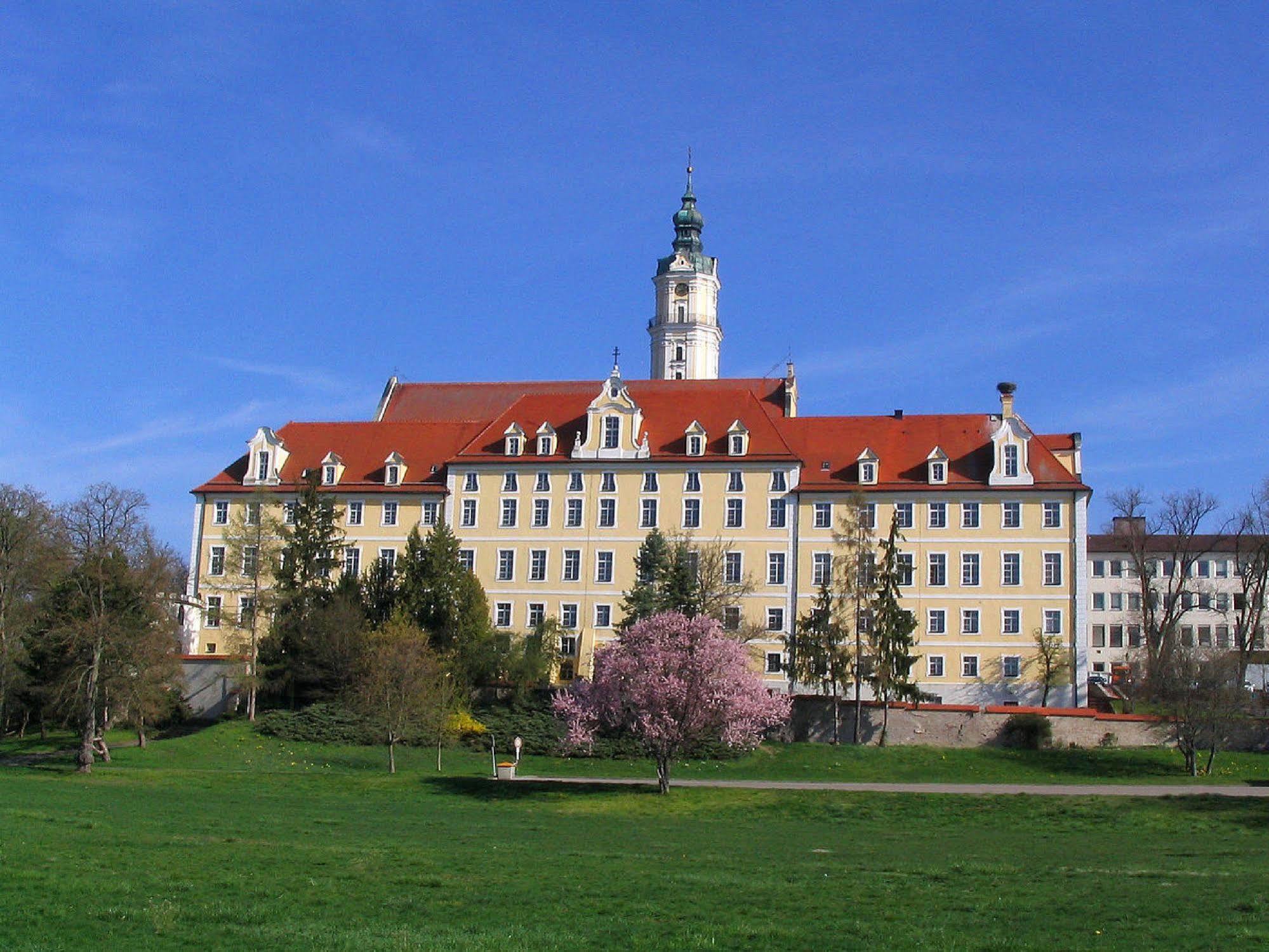 Aparthotel Donaustern Asbach-Bäumenheim Dış mekan fotoğraf