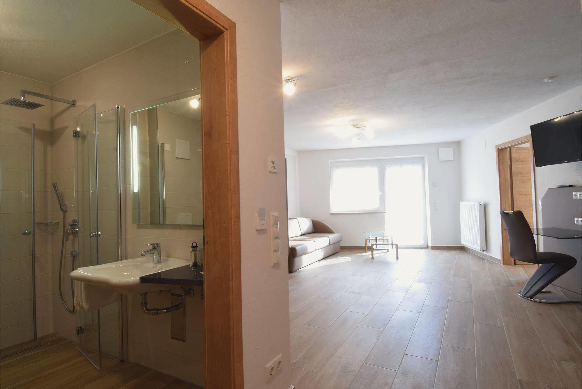 Aparthotel Donaustern Asbach-Bäumenheim Dış mekan fotoğraf