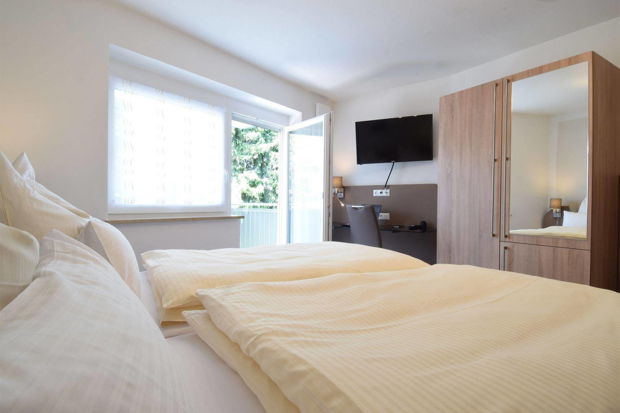 Aparthotel Donaustern Asbach-Bäumenheim Dış mekan fotoğraf